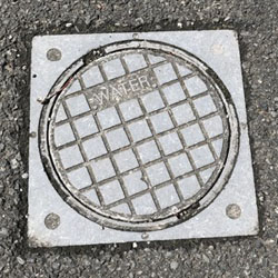 Manhole3