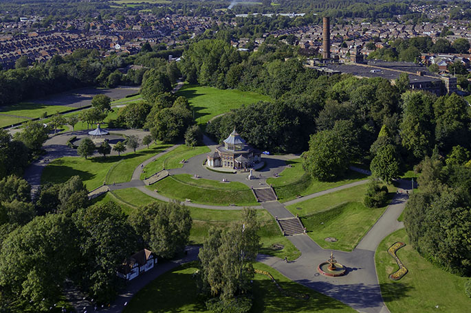Mesnes Park - aerial view