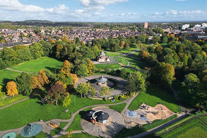 Mesnes Park - Aerial view